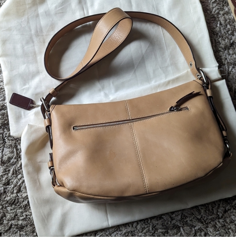 🤎 Coach Leather Flap Duffle - Picture 10 of 11